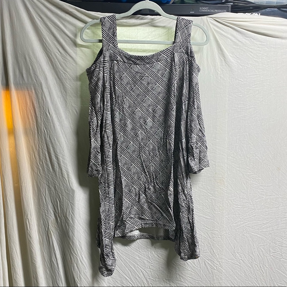 Catherine Cold Shoulder Top